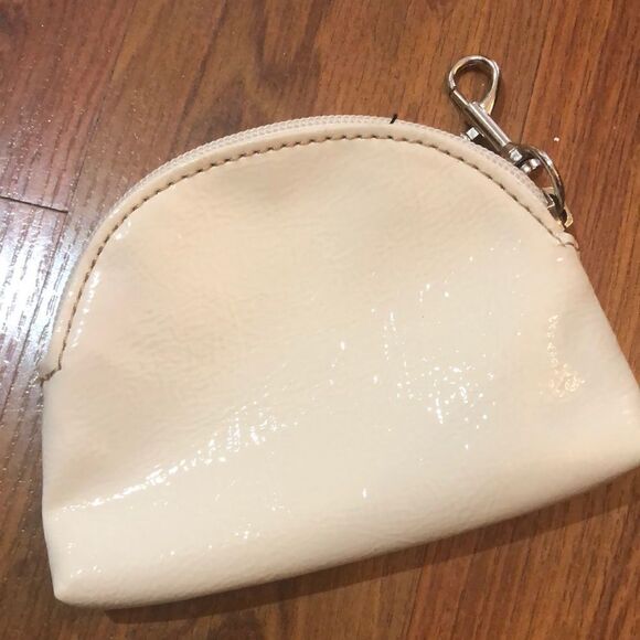 Franco Sarto Patten leather cream small change purse/wallet - Picture 1 of 5